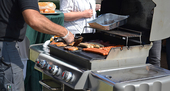 Was gibt es Besseres? Grillen bei bestem Sommerwetter